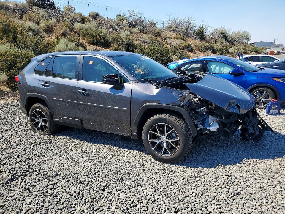 Photo 4 from auction – 2022 TOYOTA RAV4 with VIN 2T3F1RFV0NC309616
