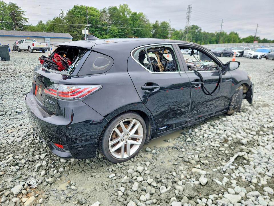 Photo 3 from auction – 2016 LEXUS CT with VIN JTHKD5BH3G2266056
