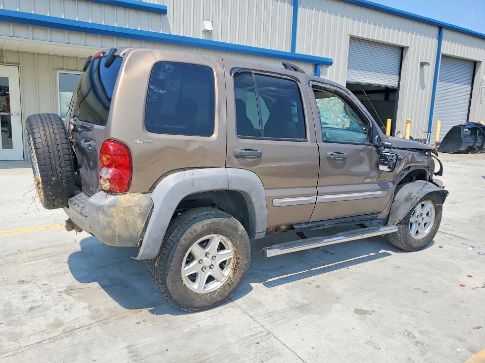 Photo 3 from auction – 2002 JEEP LIBERTY with VIN 1J4GL48K12W221605