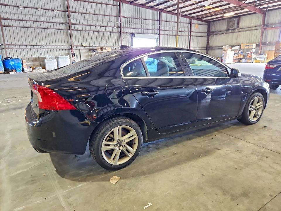 Photo 3 from auction – 2014 VOLVO S60 with VIN YV1612FS9E1285854