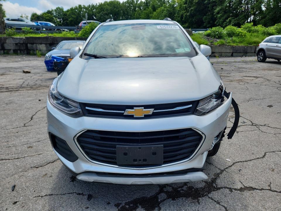 Photo 5 from auction – 2018 CHEVROLET TRAX with VIN 3GNCJPSB0JL167228