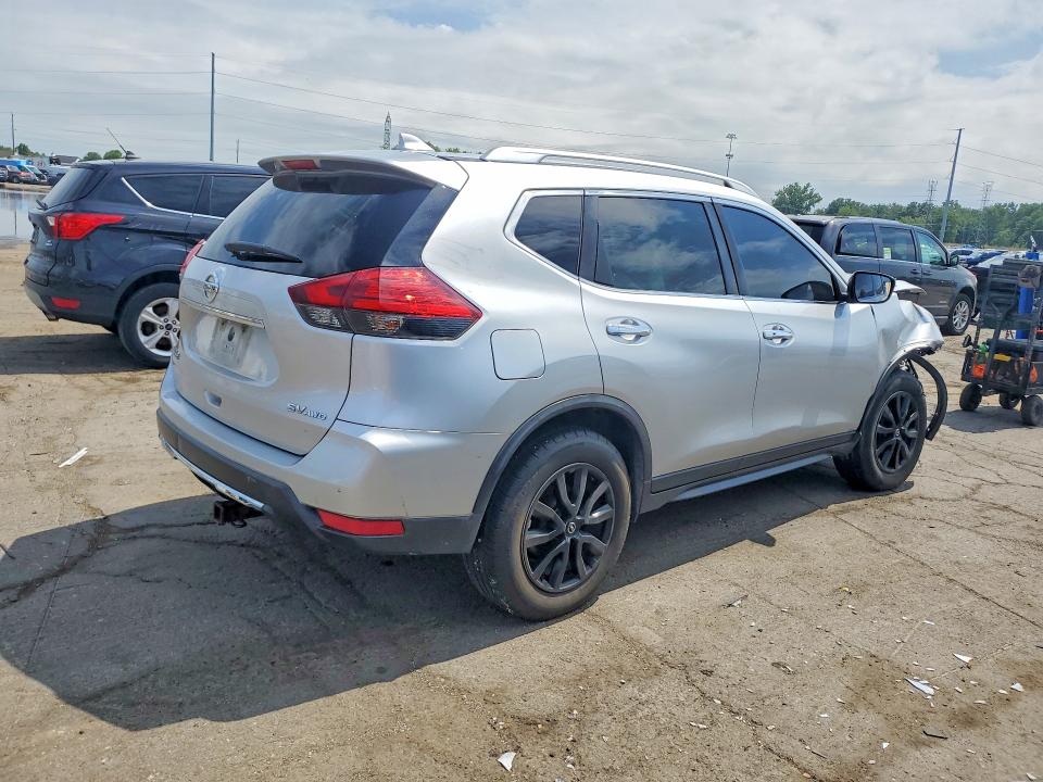 Photo 3 from auction – 2017 NISSAN ROGUE with VIN KNMAT2MV7HP506537