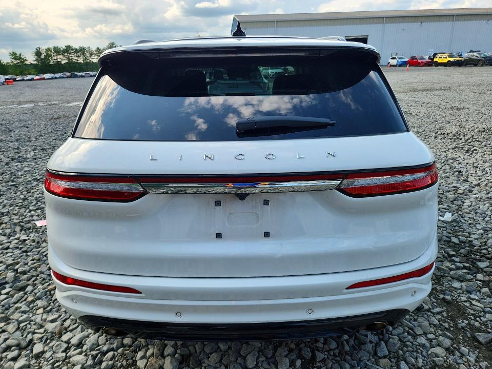 Photo 6 from auction – 2023 LINCOLN CORSAIR with VIN 5LMCJ2DA8PUL12653