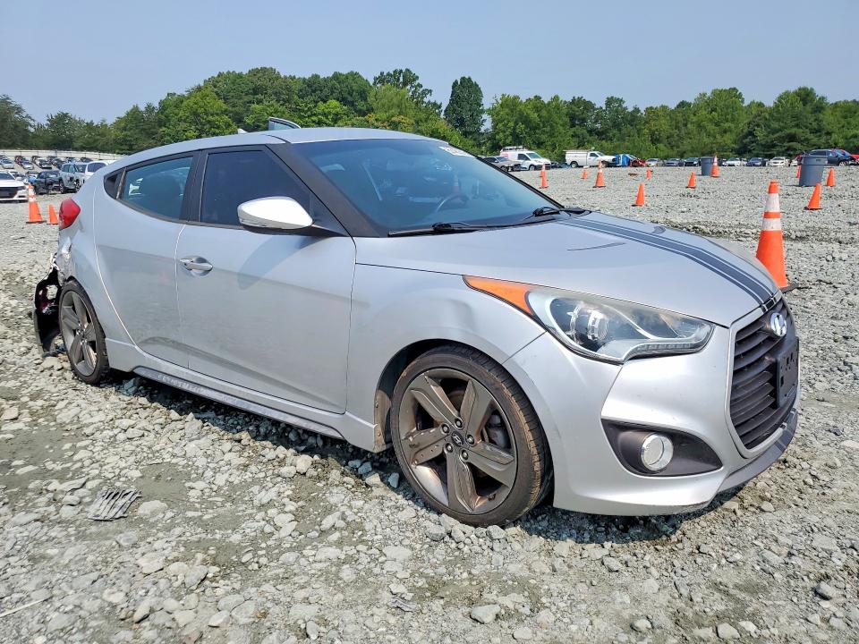 Photo 4 from auction – 2013 HYUNDAI VELOSTER with VIN KMHTC6AE9DU097632