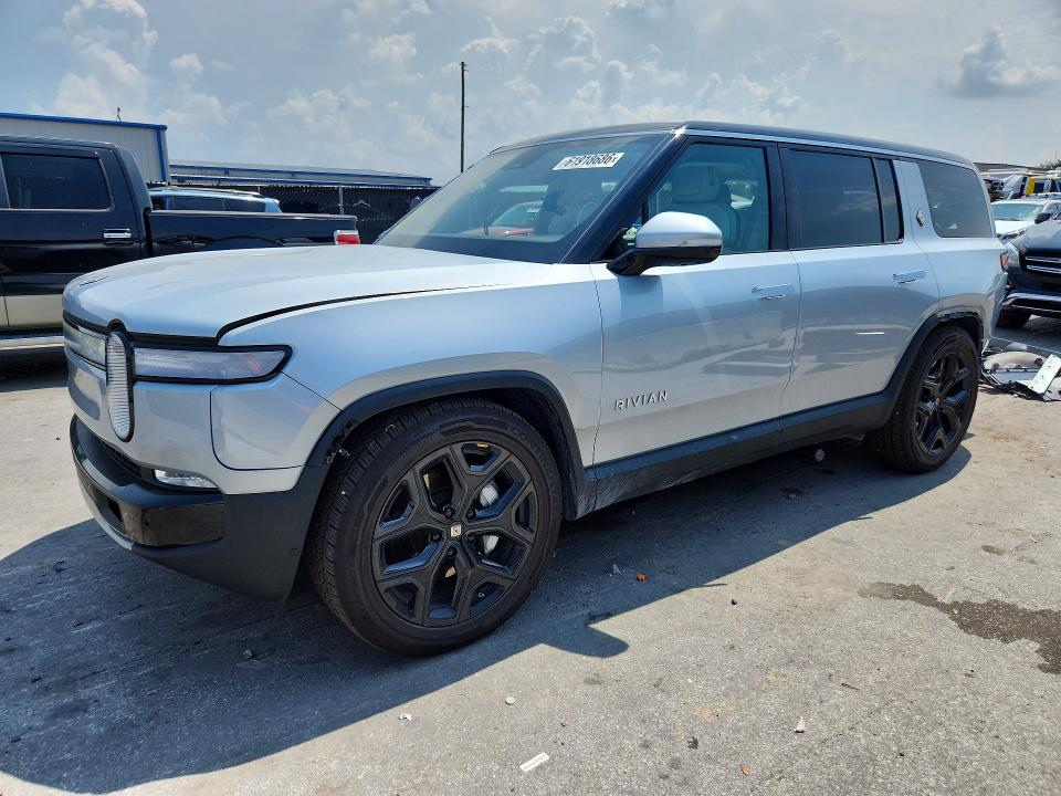 RIVIAN R1S 2024 with VIN 7PDSGCBA9RN041425 - Photo from auction