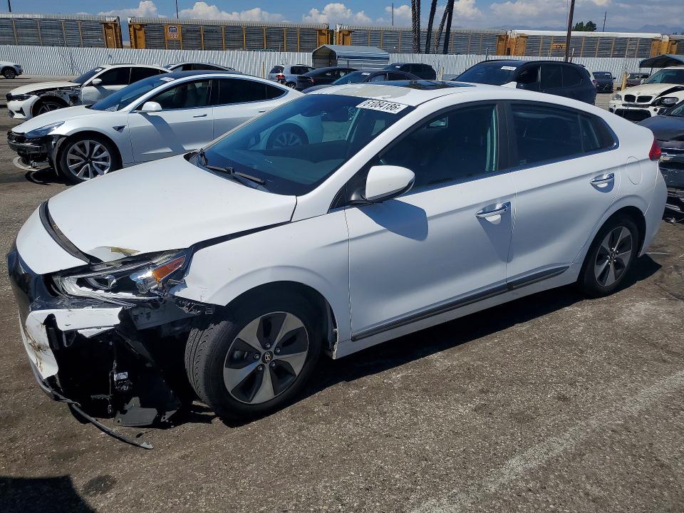 HYUNDAI IONIQ 2017 с VIN KMHC05LH2HU014171 - Снимка от търг