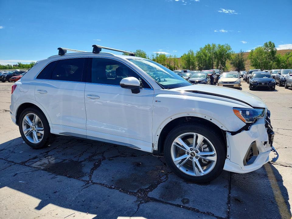 Photo 4 from auction – 2022 AUDI Q3 with VIN WA1DECF36N1145366