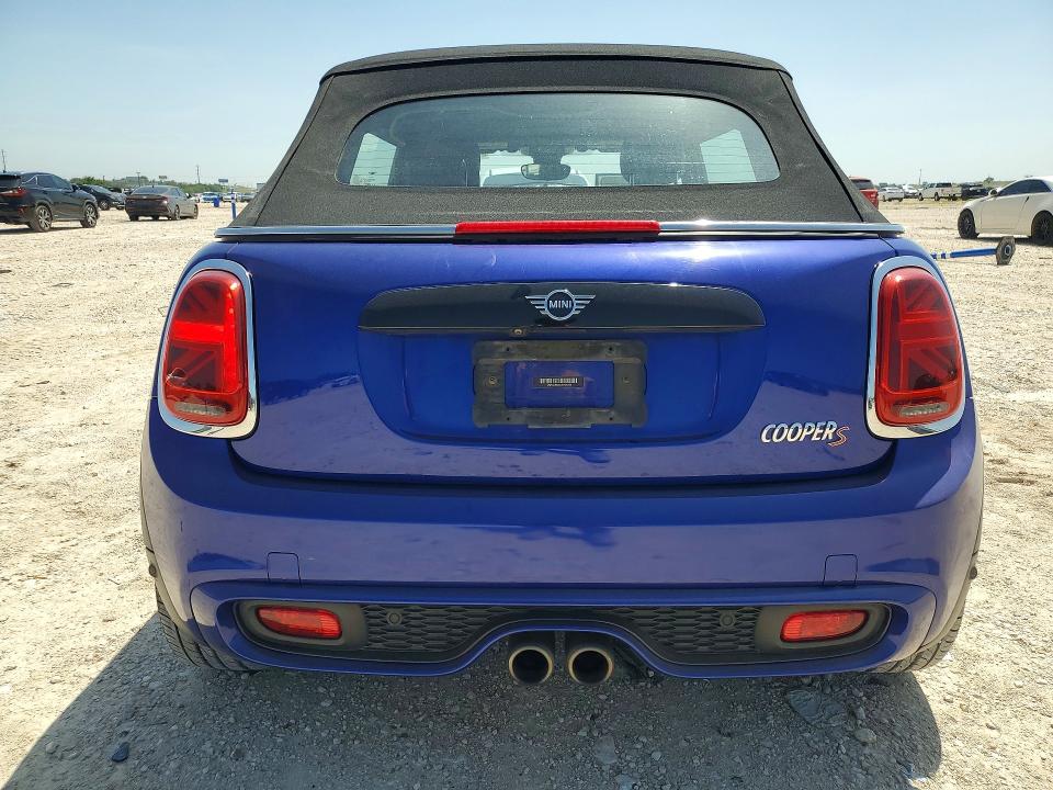 Photo 6 from auction – 2021 MINI COOPER with VIN WMWWJ5C03M3M20238