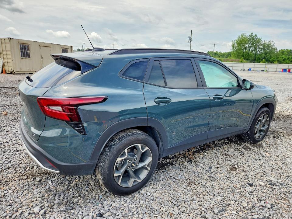 Photo 3 from auction – 2025 CHEVROLET TRAX with VIN KL77LHEP9SC031661
