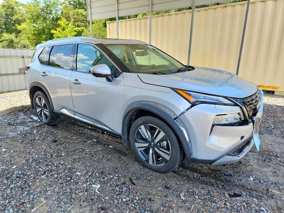 Photo 4 from auction – 2021 NISSAN ROGUE with VIN 5N1AT3CB7MC810266
