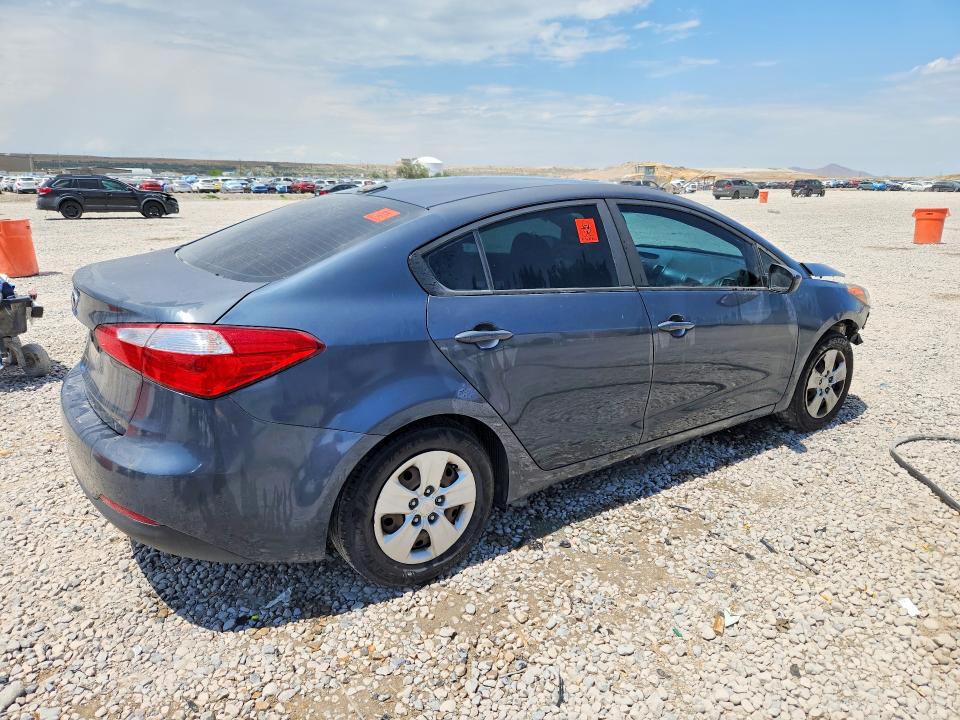 Photo 3 from auction – 2016 KIA FORTE with VIN KNAFK4A65G5613921
