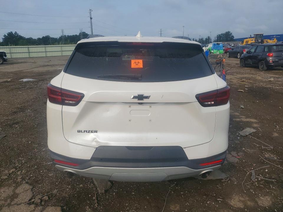 Photo 6 from auction – 2024 CHEVROLET BLAZER with VIN 3GNKBCR46RS227359
