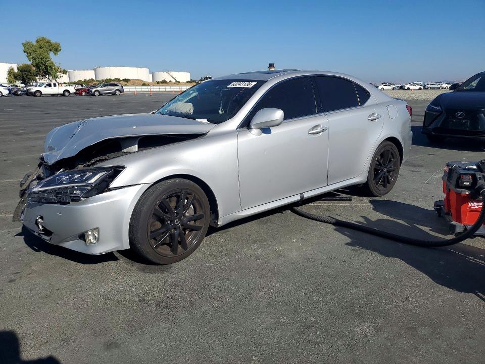 2006 LEXUS IS - Търг №63243136