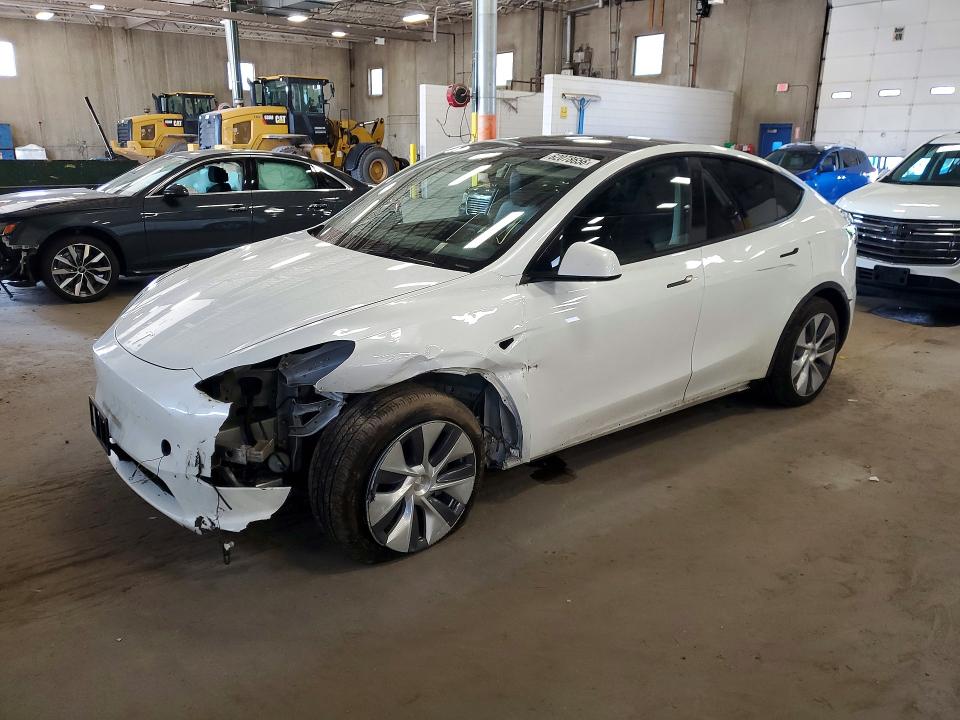 TESLA MODEL Y 2023 con VIN 7SAYGDEE6PA076103 - Foto de la subasta