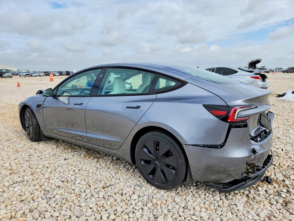 Фото 2 с аукциона – 2025 TESLA MODEL 3 с VIN 5YJ3E1EA5SF969142