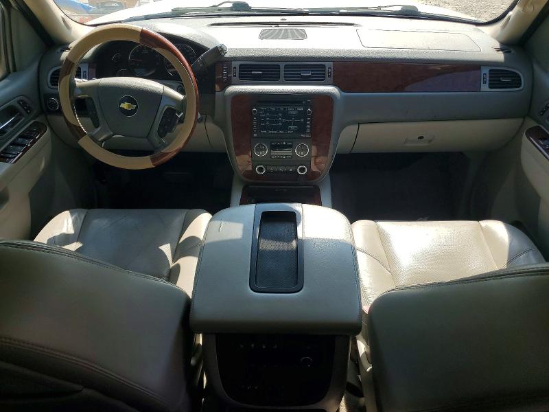Photo 8 from auction – 2011 CHEVROLET TAHOE with VIN 1GNSCCE07BR206772