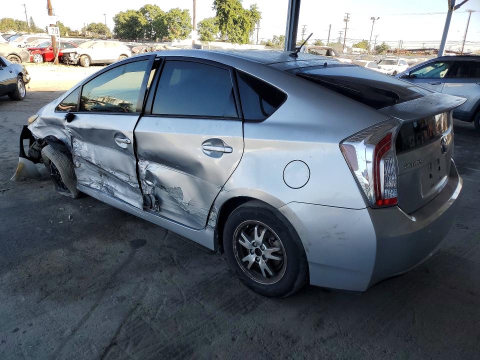 Photo 2 from auction – 2013 TOYOTA PRIUS with VIN JTDKN3DU5D5633546