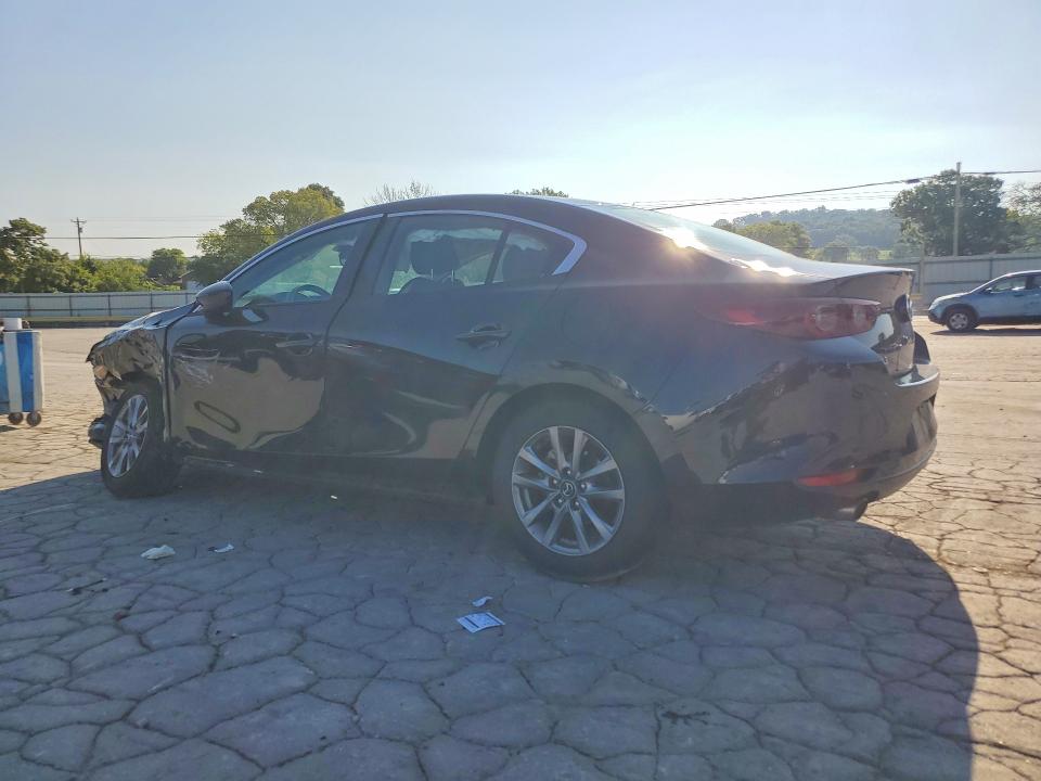 Photo 2 from auction – 2022 MAZDA 3 with VIN 3MZBPAA77NM307463