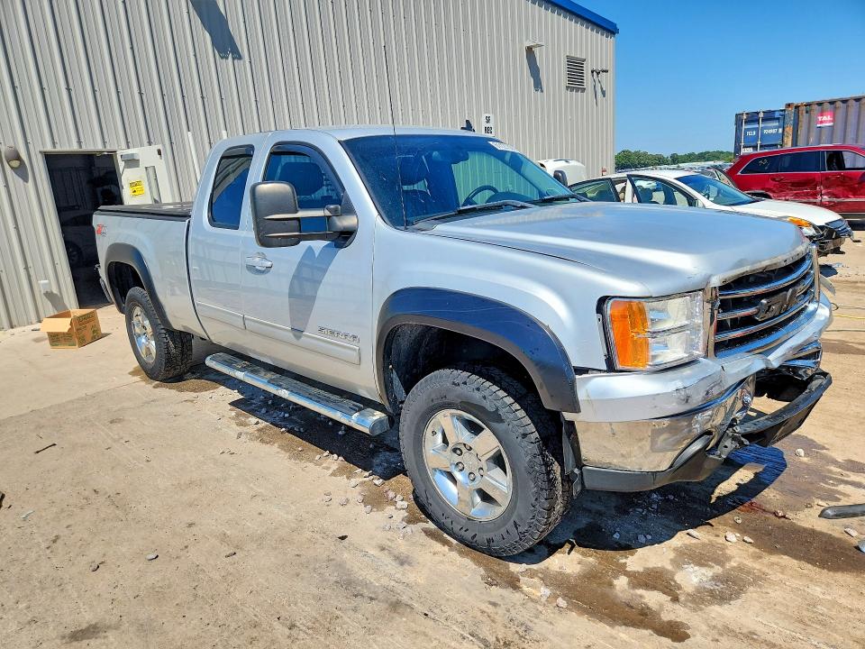 Photo 4 from auction – 2012 GMC SIERRA with VIN 1GTR2WE73CZ280376
