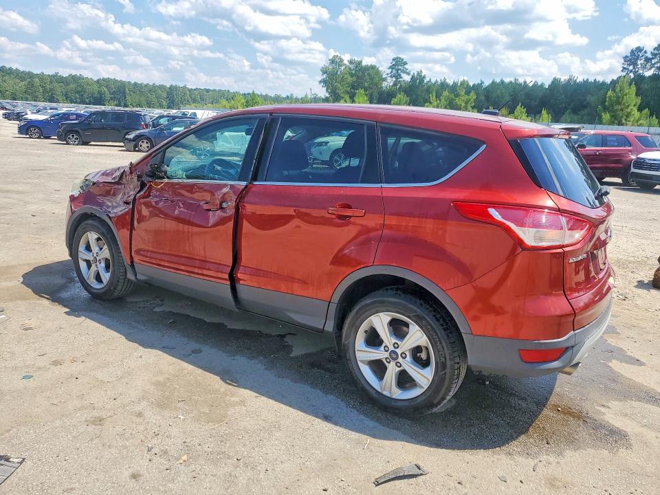 Photo 2 from auction – 2016 FORD ESCAPE with VIN 1FMCU0G76GUB44199