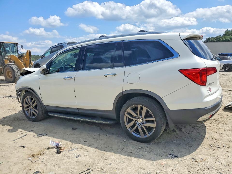 Photo 2 from auction – 2017 HONDA PILOT with VIN 5FNYF6H03HB019437