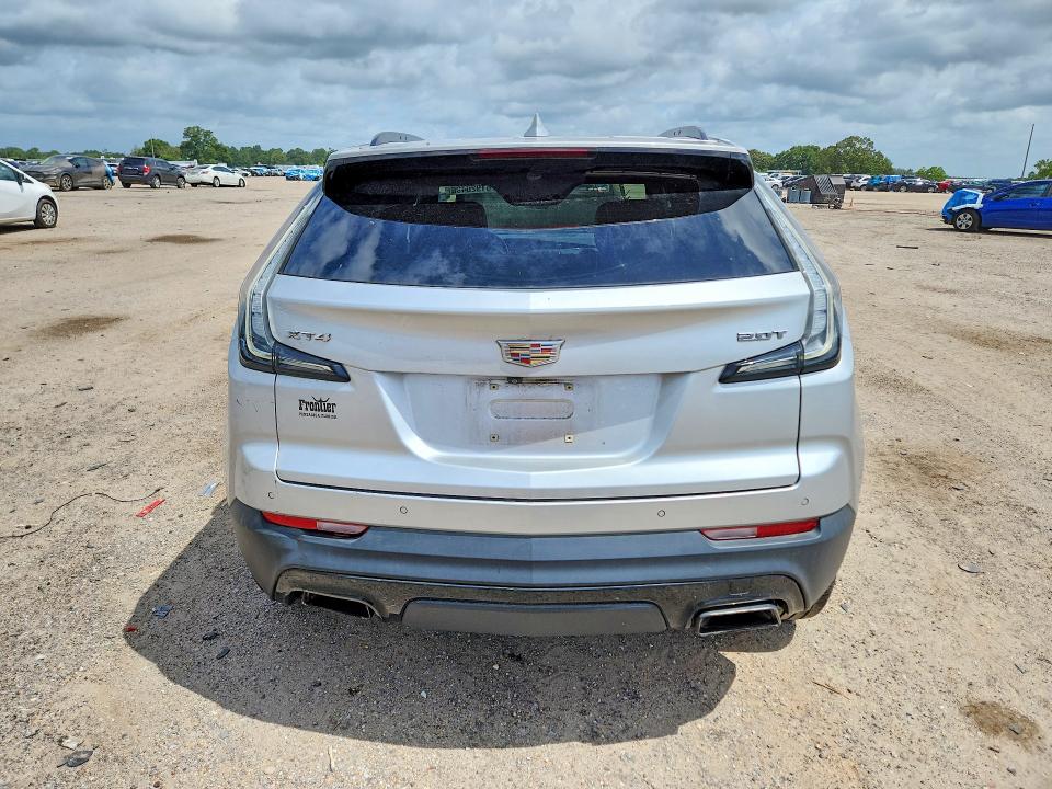 Photo 6 from auction – 2019 CADILLAC XT4 with VIN 1GYFZER45KF229402