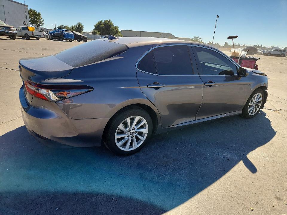 Photo 3 from auction – 2024 TOYOTA CAMRY with VIN 4T1R11AK2RU853348