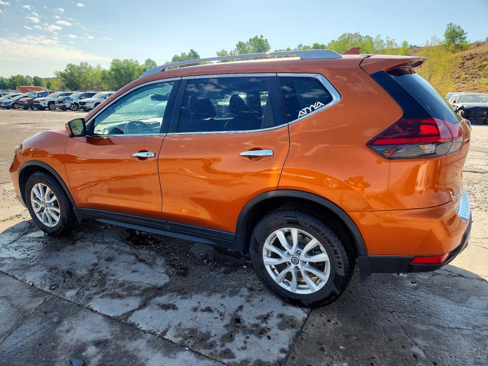 Photo 2 from auction – 2018 NISSAN ROGUE with VIN 5N1AT2MV8JC794559