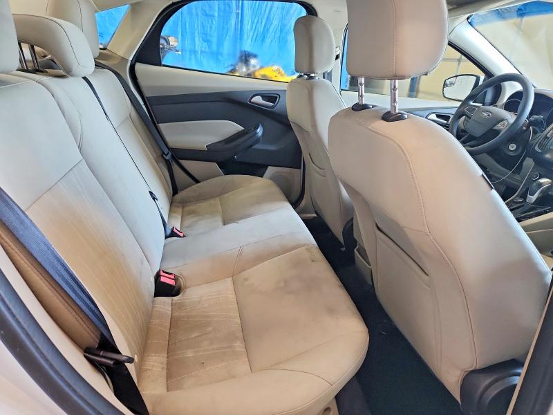 Photo 10 from auction – 2015 FORD FOCUS with VIN 1FADP3F21FL328810