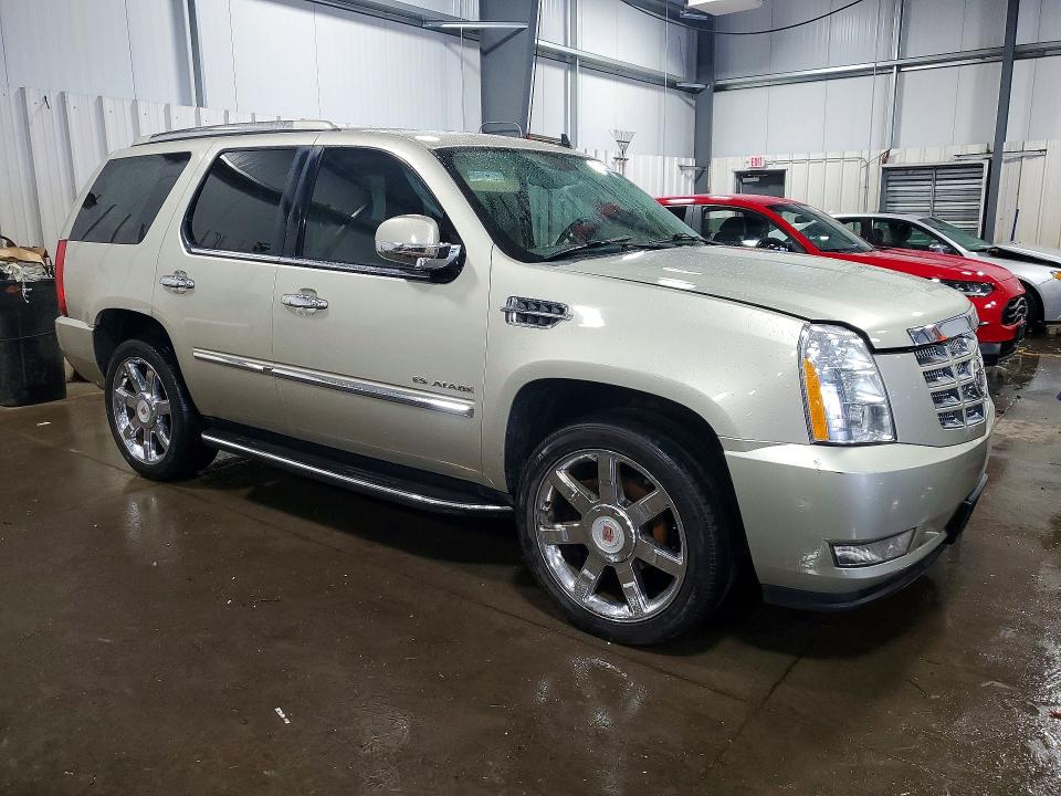 Photo 4 from auction – 2013 CADILLAC ESCALADE with VIN 1GYS4BEF7DR130875