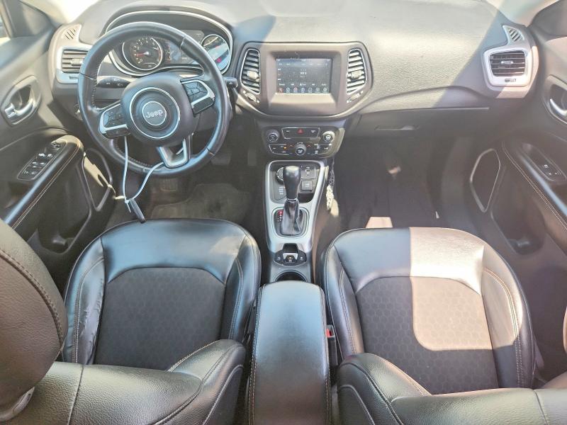 Photo 8 from auction – 2018 JEEP COMPASS with VIN 3C4NJDBB6JT192196
