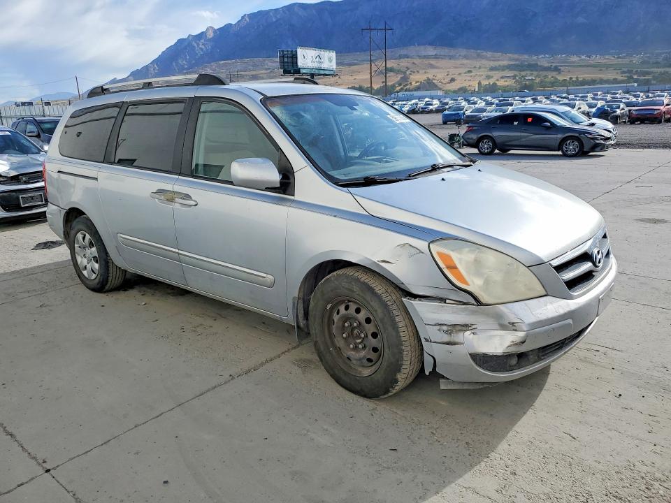 Photo 4 from auction – 2008 HYUNDAI ENTOURAGE with VIN KNDMC233086046754