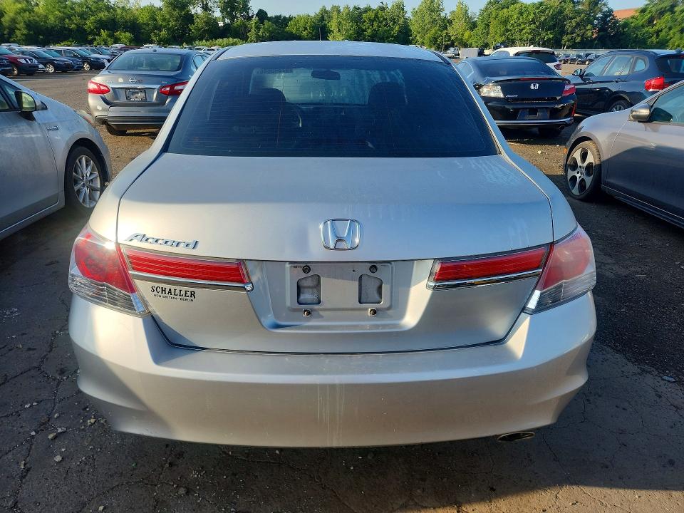 Photo 6 from auction – 2012 HONDA ACCORD with VIN 1HGCP2F39CA211557