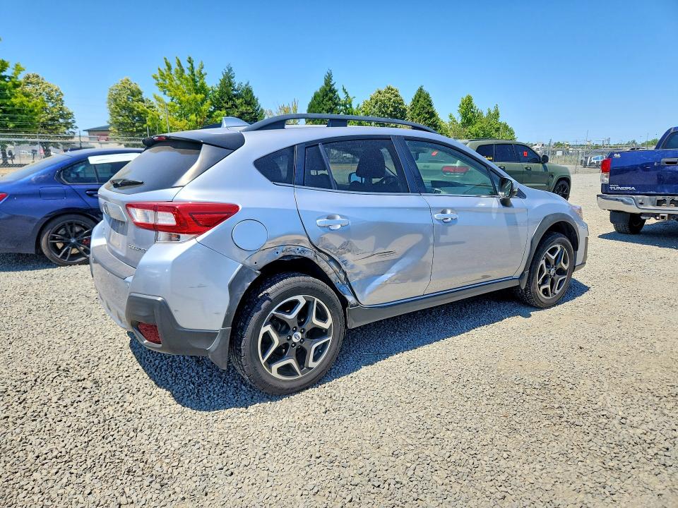 Photo 3 from auction – 2018 SUBARU CROSSTREK with VIN JF2GTAMC3J8262552