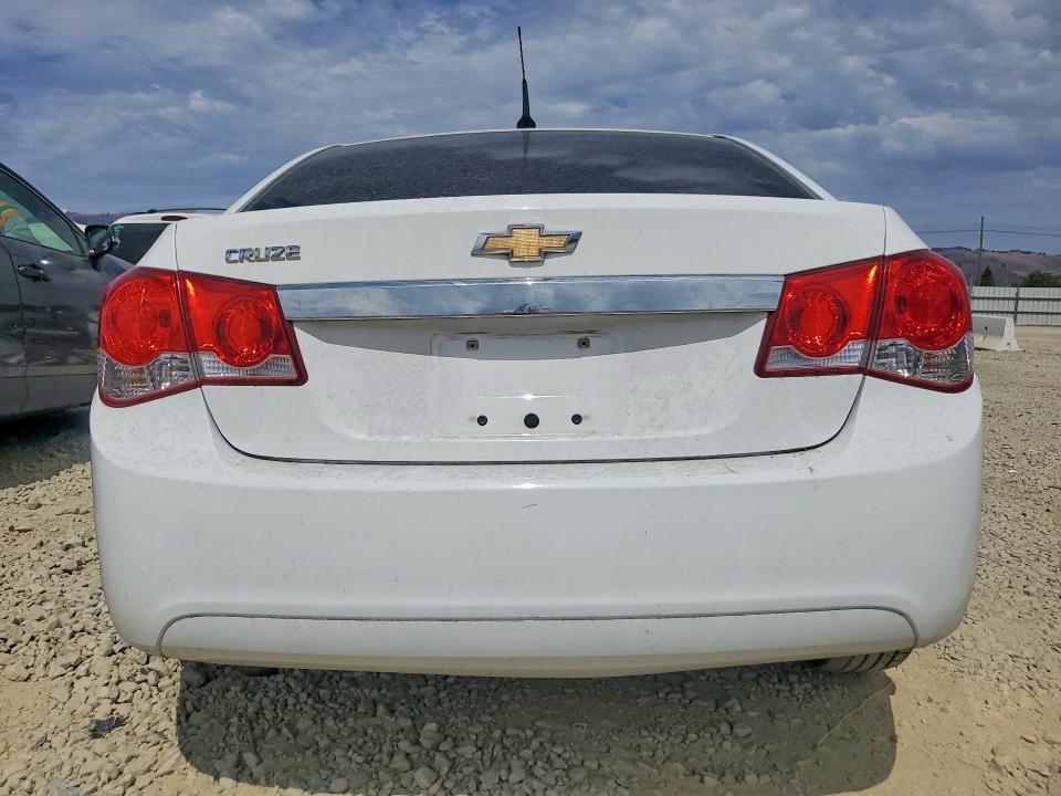 Photo 6 from auction – 2014 CHEVROLET CRUZE with VIN 1G1PA5SH2E7365086