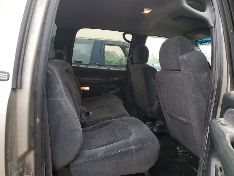 Photo 10 from auction – 2002 CHEVROLET SILVERADO with VIN 1GCHK23UX2F113879