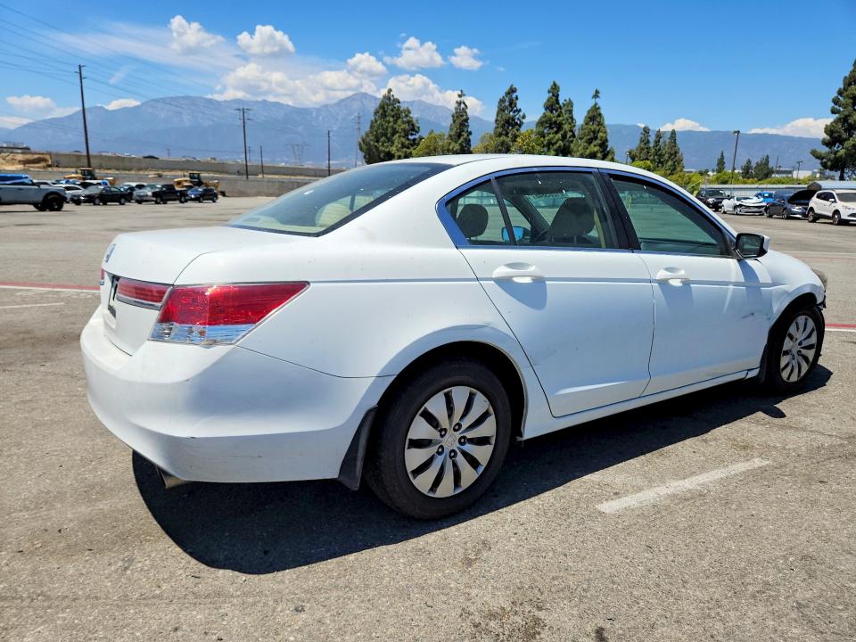 Photo 3 from auction – 2012 HONDA ACCORD with VIN 1HGCP2F33CA089231