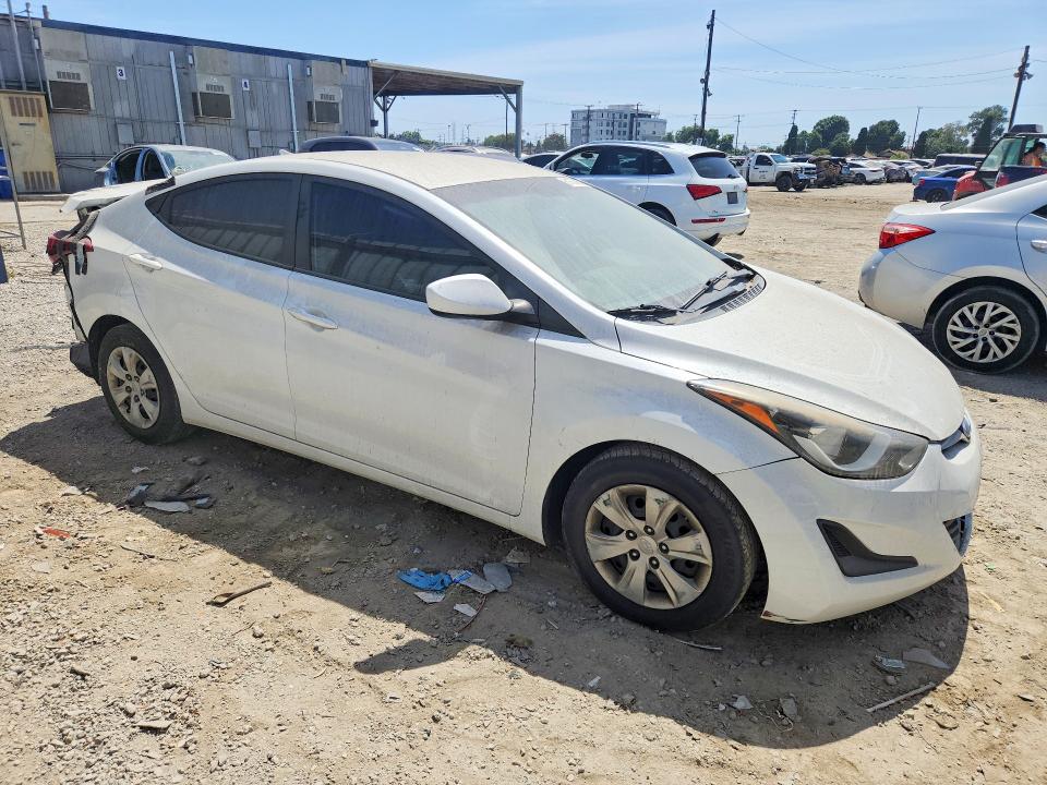 Photo 4 from auction – 2016 HYUNDAI ELANTRA with VIN 5NPDH4AE5GH707751