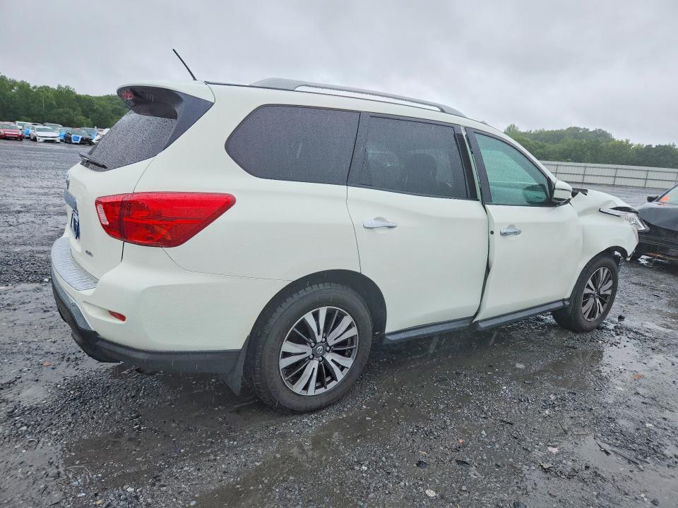 Photo 3 from auction – 2017 NISSAN PATHFINDER with VIN 5N1DR2MM0HC651814