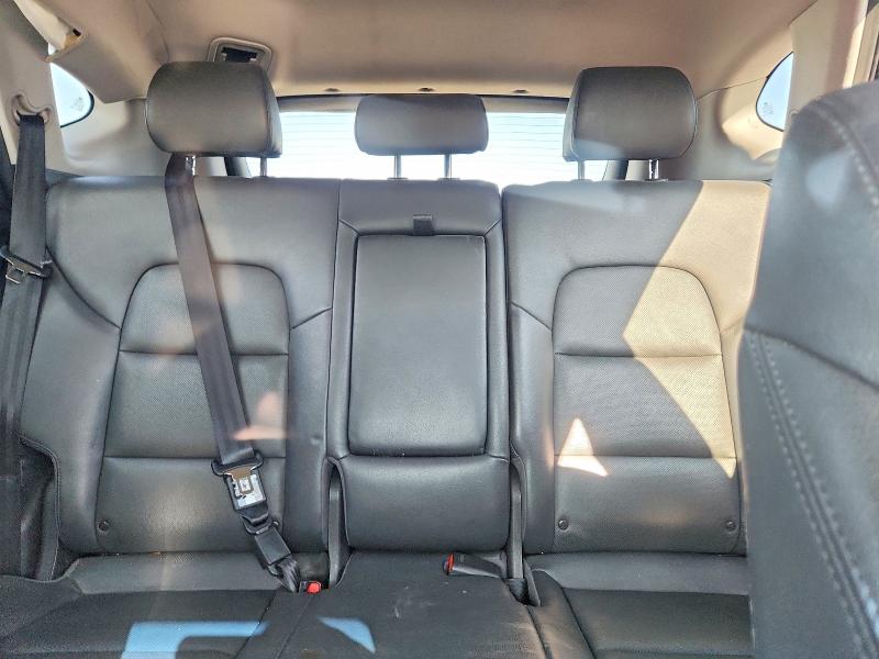 Photo 10 from auction – 2017 HYUNDAI TUCSON with VIN KM8J33A44HU381026