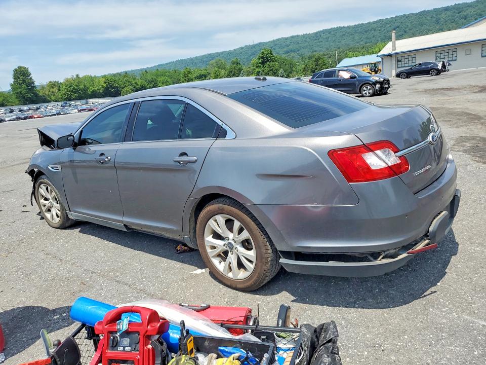 Photo 2 from auction – 2011 FORD TAURUS with VIN 1FAHP2EWXBG112313
