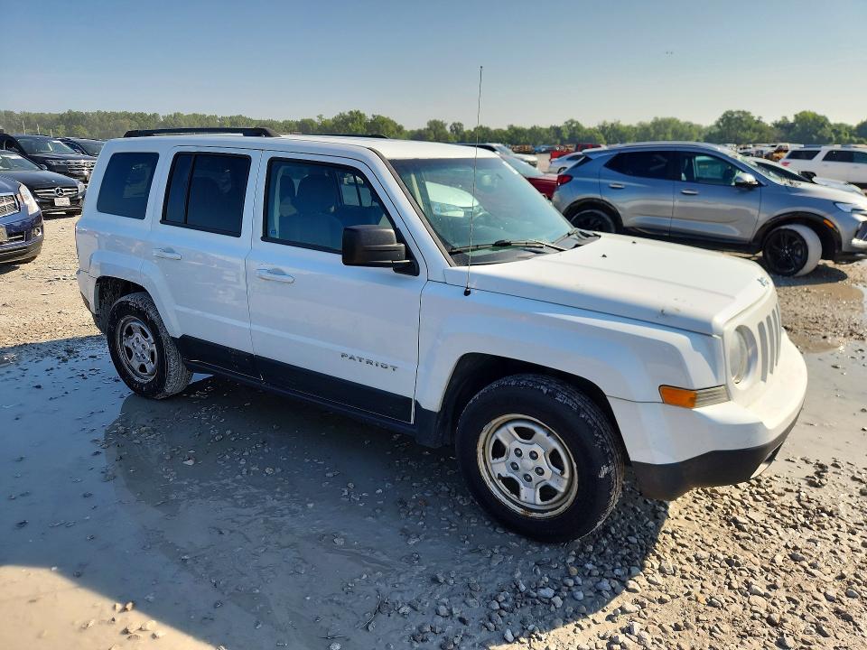 Photo 4 from auction – 2016 JEEP PATRIOT with VIN 1C4NJPBA4GD670378