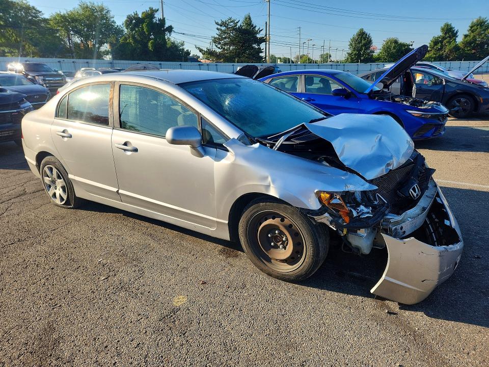 Photo 4 from auction – 2010 HONDA CIVIC with VIN 19XFA1F58AE008209