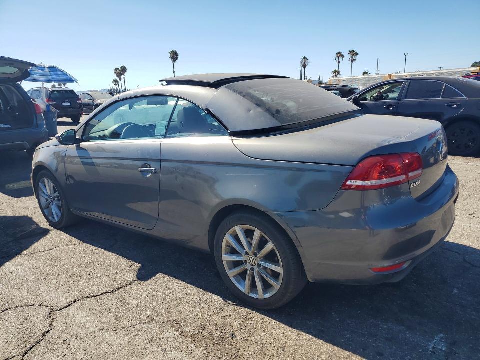 Photo 2 from auction – 2015 VOLKSWAGEN EOS with VIN WVWBW8AH3FV002301