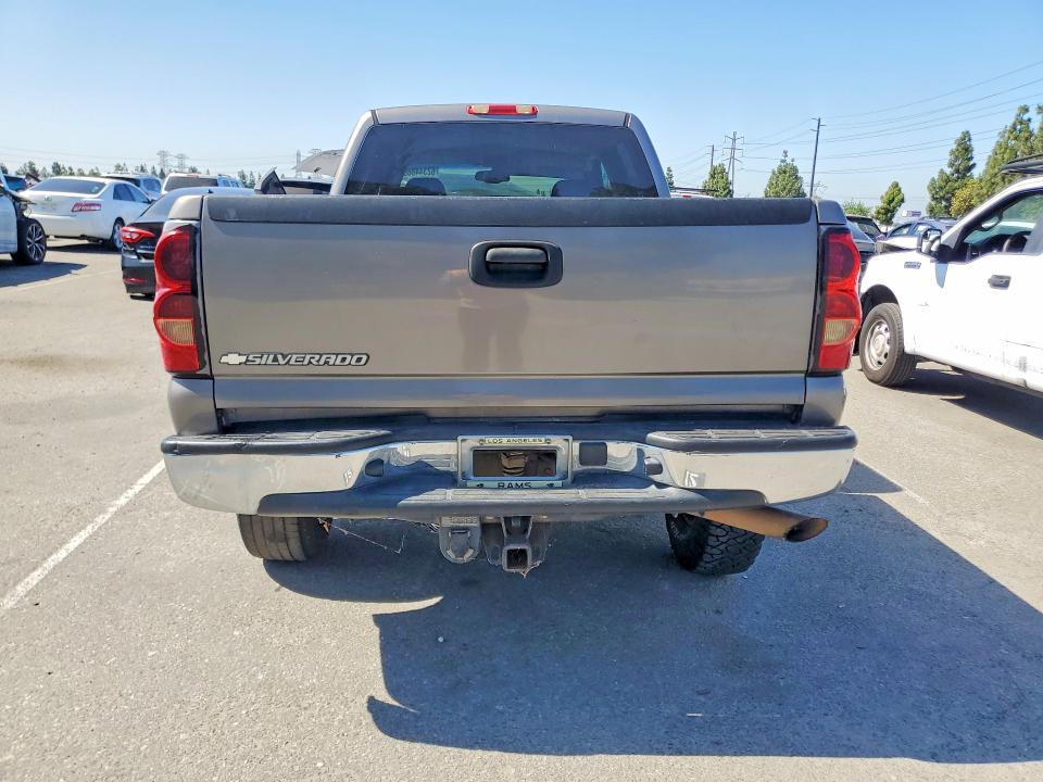 Photo 6 from auction – 2007 CHEVROLET SILVERADO with VIN 1GCHC23U37F112772