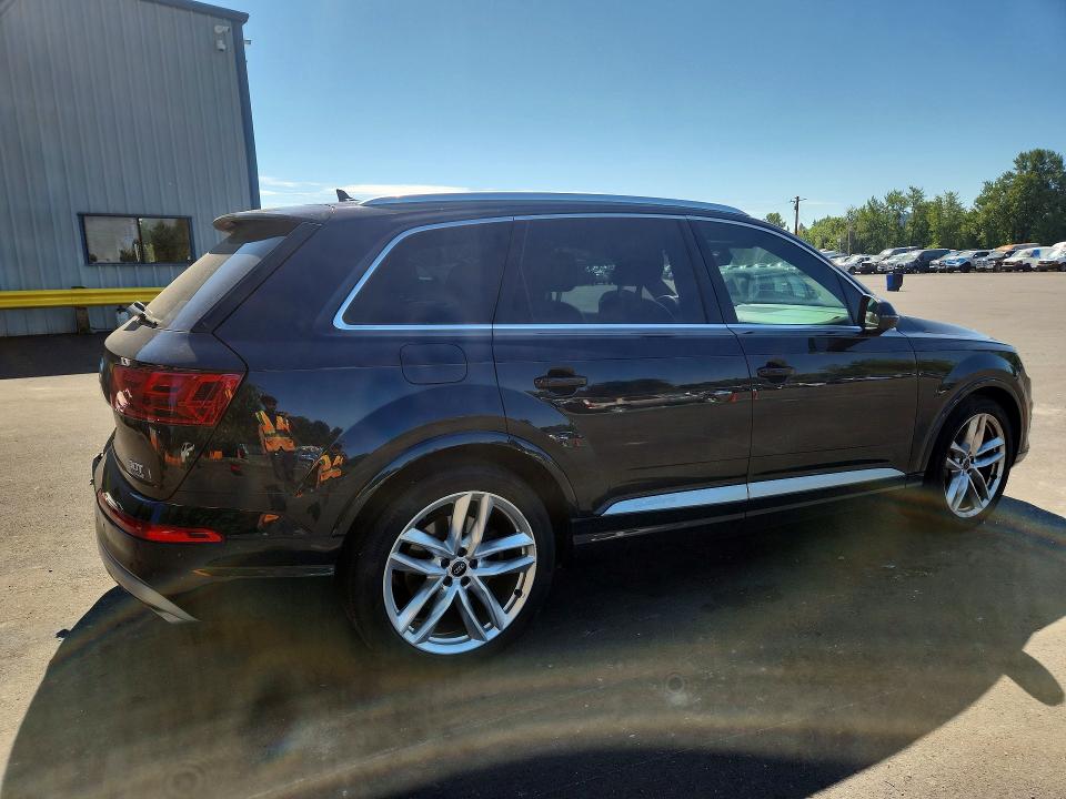 Photo 3 from auction – 2017 AUDI Q7 with VIN WA1VABF77HD007965