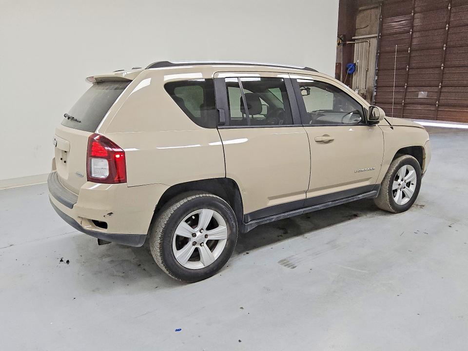 Photo 3 from auction – 2016 JEEP COMPASS with VIN 1C4NJDEB2GD753326