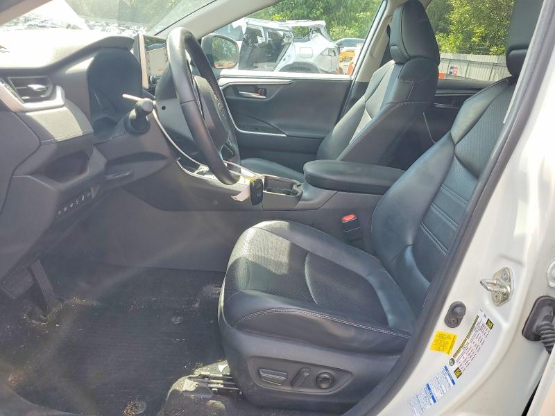 Photo 7 from auction – 2020 TOYOTA RAV4 with VIN 4T3DWRFV7LU006076
