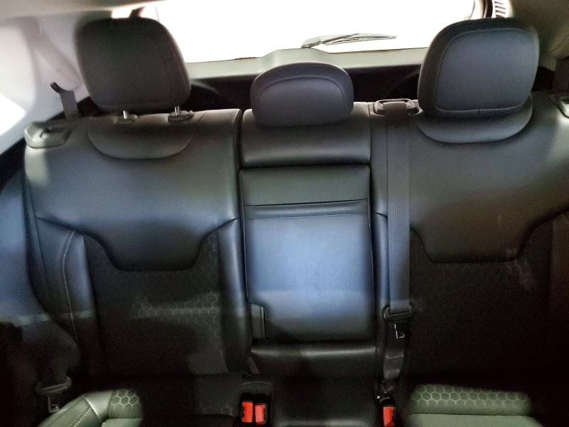 Снимка 10 от търг – 2019 JEEP COMPASS с VIN 3C4NJDBBXKT672999