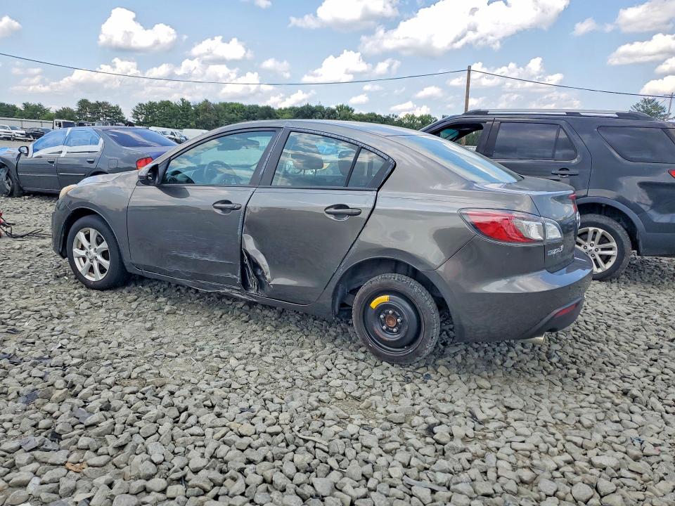 Photo 2 from auction – 2011 MAZDA 3 with VIN JM1BL1VG5B1407840